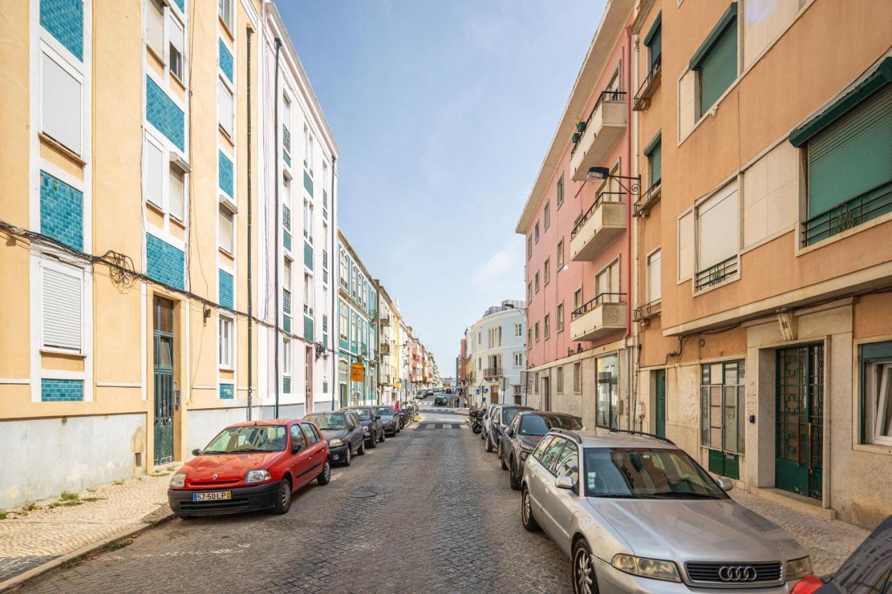 Serene 2bdr W/ Patio By Lovelystay * Lisboa
