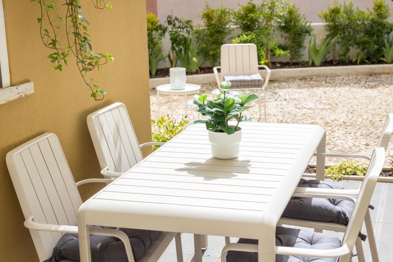 Serene 2bdr W/ Patio By Lovelystay Apartamento
