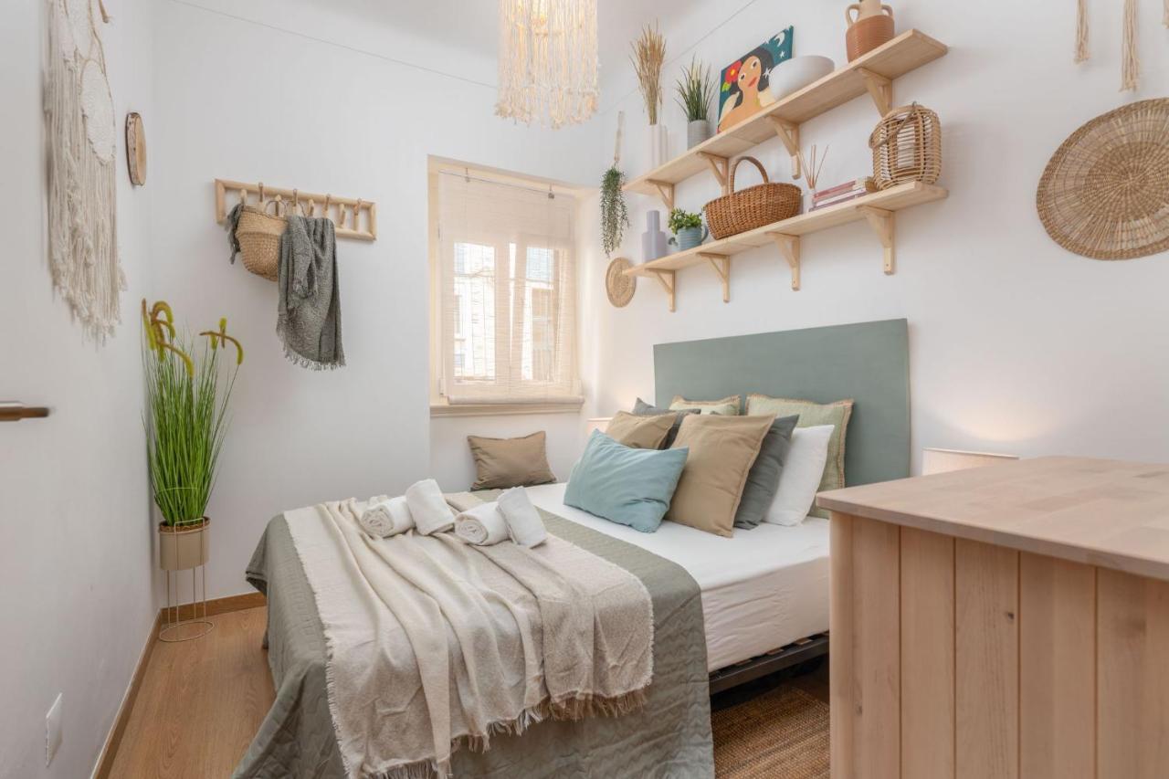 Serene 2bdr W/ Patio By Lovelystay * Lisboa